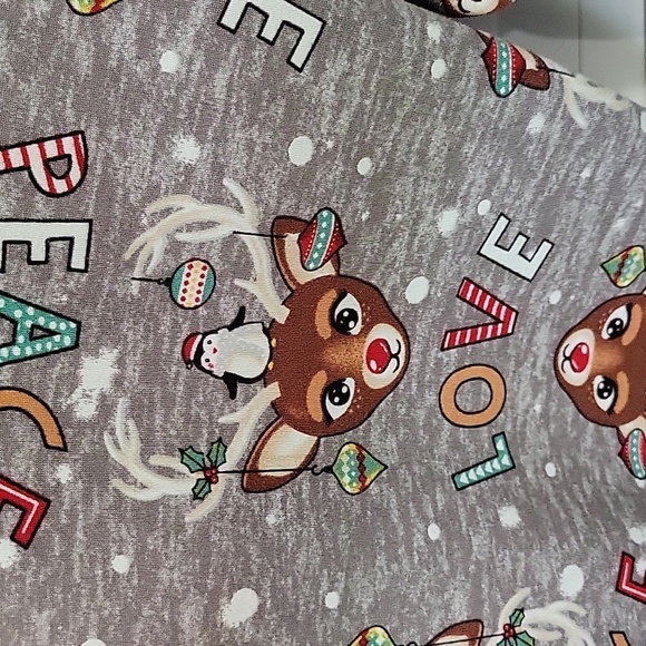 No Boundaries Women's Festive Reindeer Gray Fleece Lined Leggings - Picture 3 of 5